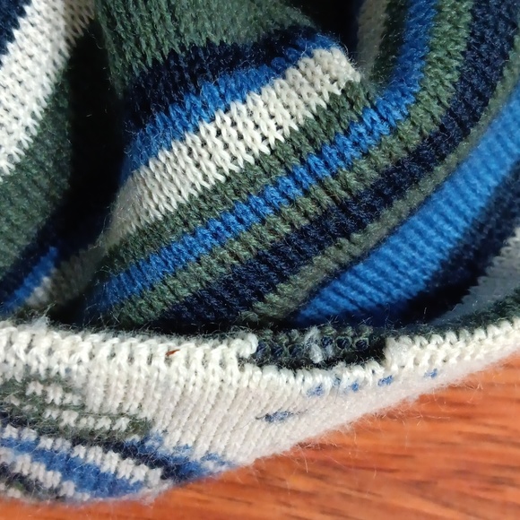 Reversible hat - Picture 7 of 7